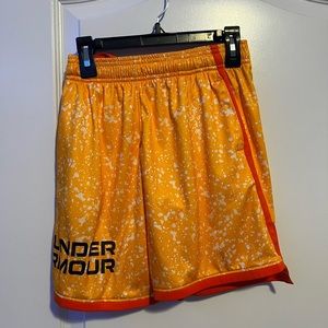 Youth orange underarmour athletic shorts youth small